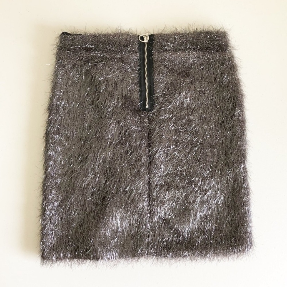 NWT! French Connection silver shimmer skir…
